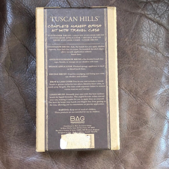 Tuscan Hills Complete Makeup Brush Set with Travel Case - Picture 2 of 4